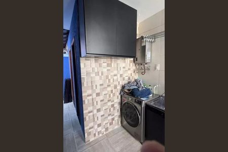 Casa à venda com 196m², 4 quartos e 2 vagas