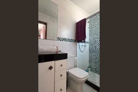 Casa à venda com 196m², 4 quartos e 2 vagas