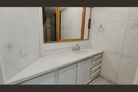 Apartamento à venda com 272m², 4 quartos e 2 vagas