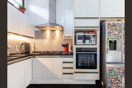 Casa à venda com 608m², 3 quartos e sem vaga