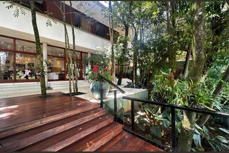 Casa à venda com 650m², 5 quartos e 5 vagas