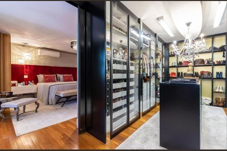 Casa à venda com 650m², 5 quartos e 5 vagas