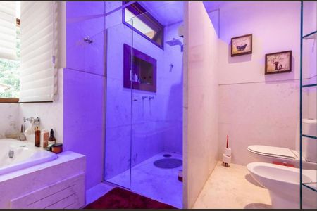 Casa à venda com 650m², 5 quartos e 5 vagas