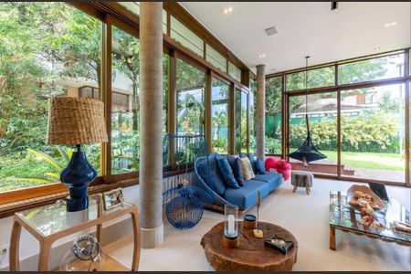 Casa à venda com 650m², 5 quartos e 5 vagas