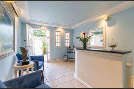Casa à venda com 608m², 3 quartos e 3 vagas