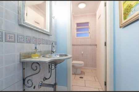 Casa à venda com 608m², 3 quartos e 3 vagas