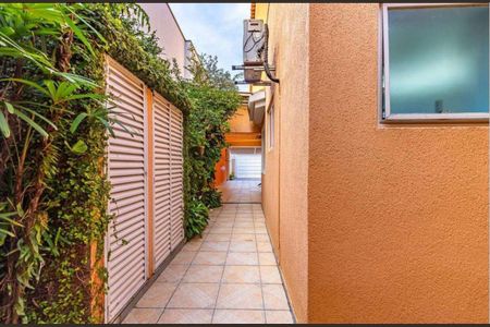 Casa à venda com 608m², 3 quartos e 3 vagas