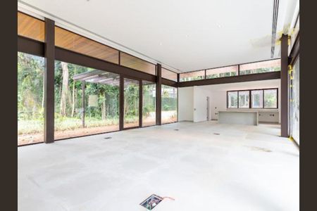 Casa à venda com 734m², 5 quartos e sem vaga