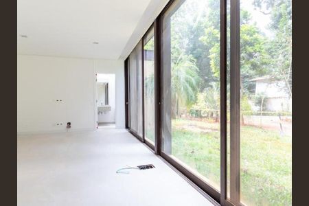 Casa à venda com 734m², 5 quartos e sem vaga