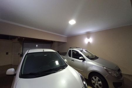 Casa à venda com 270m², 3 quartos e 2 vagas Casa à venda com 270m², 3 quartos e 2 vagasGaragem