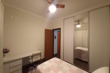 Casa à venda com 270m², 3 quartos e 2 vagas Casa à venda com 270m², 3 quartos e 2 vagasQuarto 2