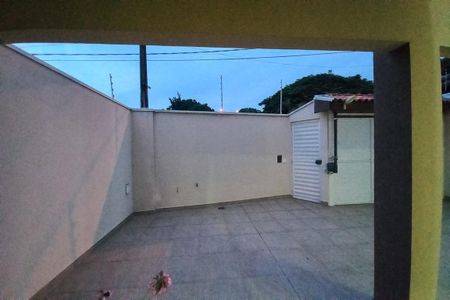 Casa à venda com 270m², 3 quartos e 2 vagas Casa à venda com 270m², 3 quartos e 2 vagasVista da sala