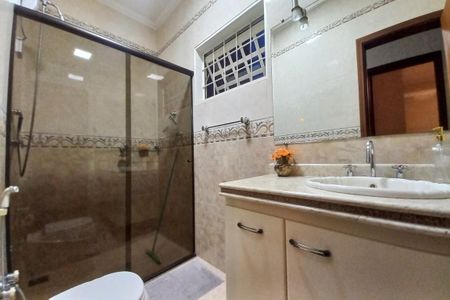 Casa à venda com 270m², 3 quartos e 2 vagas Casa à venda com 270m², 3 quartos e 2 vagasBanheiro