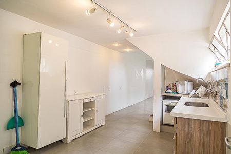 Casa à venda com 160m², 3 quartos e 1 vaga Casa à venda com 160m², 3 quartos e 1 vagaCozinha