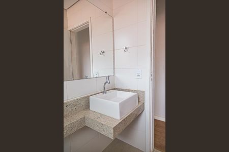 Casa à venda com 160m², 3 quartos e 1 vaga Casa à venda com 160m², 3 quartos e 1 vagaBanheiro Social 1