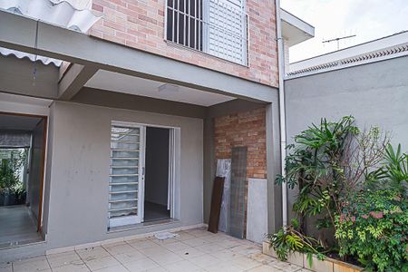 Casa à venda com 160m², 3 quartos e 1 vaga Casa à venda com 160m², 3 quartos e 1 vagaGaragem