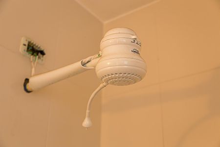 Casa à venda com 160m², 3 quartos e 1 vaga Casa à venda com 160m², 3 quartos e 1 vagaBanheiro de Serviço