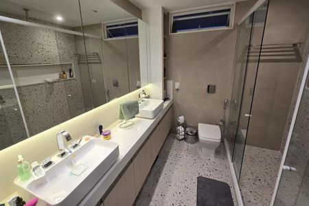 Apartamento à venda com 185m², 3 quartos e 1 vaga