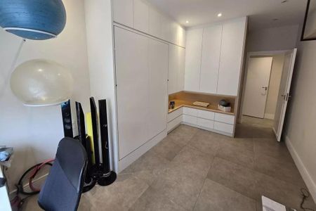 Apartamento à venda com 185m², 3 quartos e 1 vaga