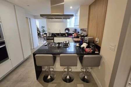 Apartamento à venda com 185m², 3 quartos e 1 vaga