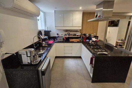 Apartamento à venda com 185m², 3 quartos e 1 vaga