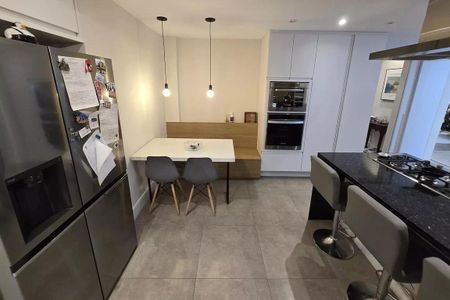 Apartamento à venda com 185m², 3 quartos e 1 vaga