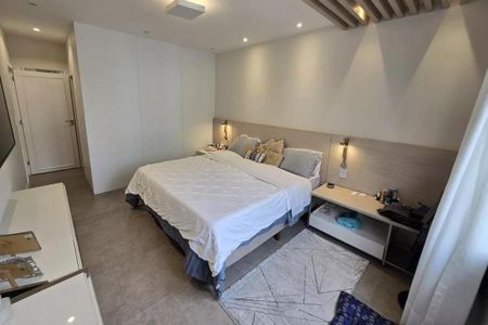 Apartamento à venda com 185m², 3 quartos e 1 vaga