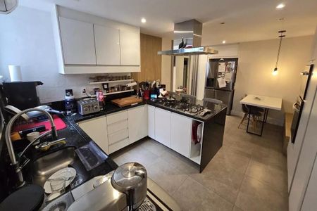 Apartamento à venda com 185m², 3 quartos e 1 vaga