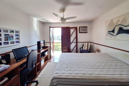 Casa de condomínio à venda com 380m², 4 quartos e 4 vagas Casa de condomínio à venda com 380m², 4 quartos e 4 vagasSuíte 1