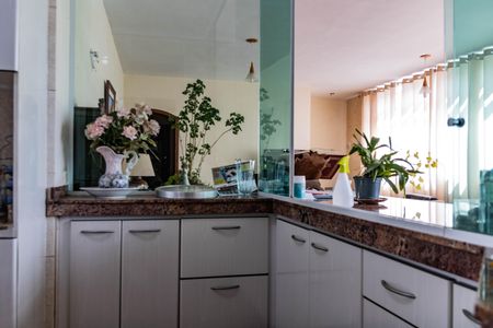 Apartamento à venda com 140m², 3 quartos e 2 vagasCozinha