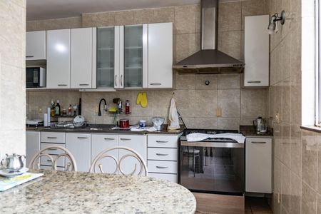Apartamento à venda com 140m², 3 quartos e 2 vagasCozinha