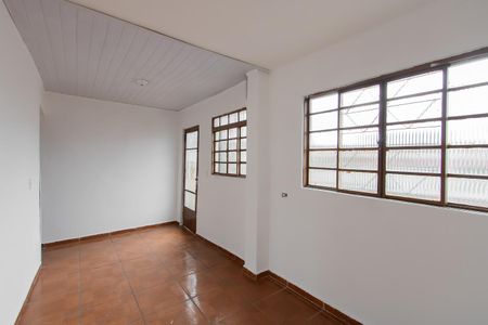 Casa para alugar com 45m², 2 quartos e sem vaga Casa para alugar com 45m², 2 quartos e sem vagaSala