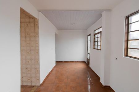 Casa para alugar com 45m², 2 quartos e sem vaga Casa para alugar com 45m², 2 quartos e sem vagaSala