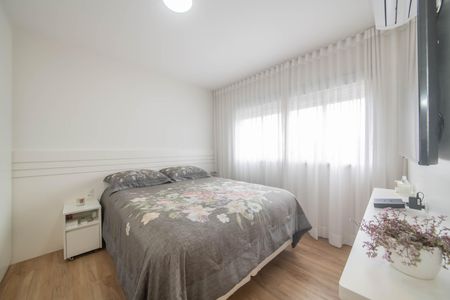 Apartamento à venda com 92m², 2 quartos e 2 vagasSuíte 2