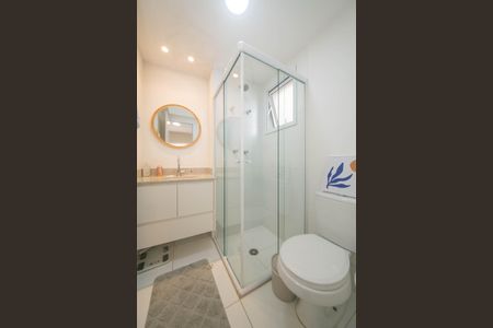 Apartamento à venda com 92m², 2 quartos e 2 vagasBanheiro da Suíte 1