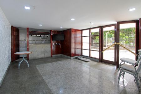 Apartamento à venda com 85m², 2 quartos e 1 vaga Apartamento à venda com 85m², 2 quartos e 1 vagaÁrea comum - Salão de festas