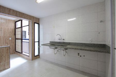 Apartamento à venda com 85m², 2 quartos e 1 vaga Apartamento à venda com 85m², 2 quartos e 1 vagaCozinha