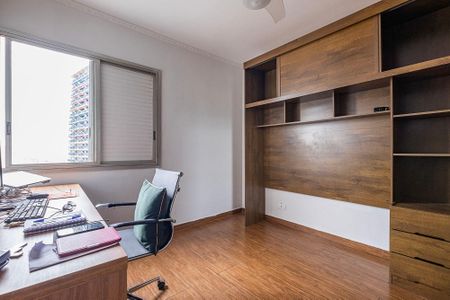 Apartamento à venda com 97m², 3 quartos e 1 vagaQuarto 2