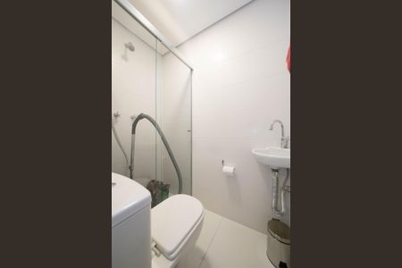 Apartamento à venda com 139m², 3 quartos e 2 vagas Apartamento à venda com 139m², 3 quartos e 2 vagasBanheiro de Serviço