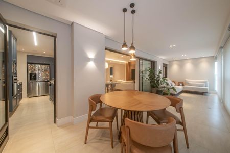 Apartamento à venda com 139m², 3 quartos e 2 vagas Apartamento à venda com 139m², 3 quartos e 2 vagasVaranda