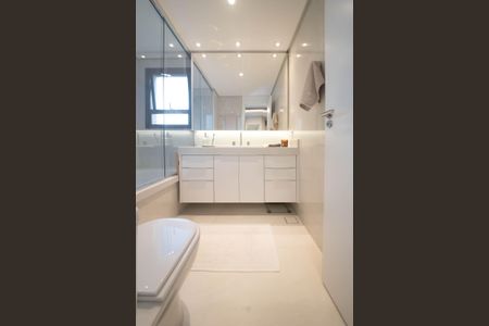 Apartamento à venda com 139m², 3 quartos e 2 vagas Apartamento à venda com 139m², 3 quartos e 2 vagasBanheiro da Suíte 3