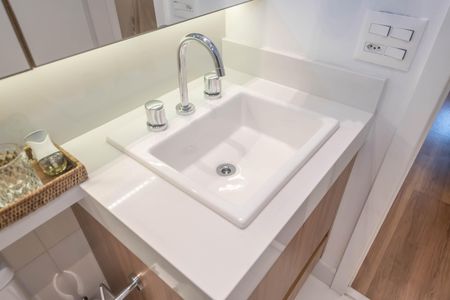 Apartamento à venda com 139m², 3 quartos e 2 vagas Apartamento à venda com 139m², 3 quartos e 2 vagasBanheiro da Suíte 2