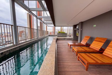 Studio à venda com 23m², 1 quarto e sem vaga Studio à venda com 23m², 1 quarto e sem vagaÁrea comum - Piscina