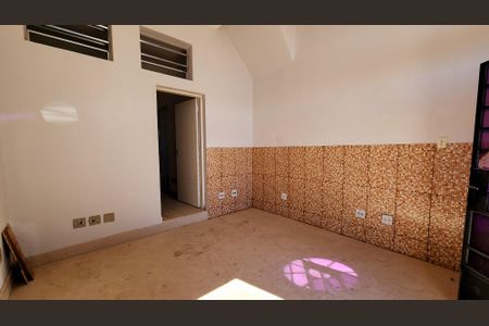 Casa à venda com 540m², 3 quartos e sem vaga Casa à venda com 540m², 3 quartos e sem vagaEscritório
