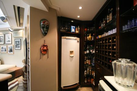 Casa à venda com 830m², 4 quartos e 4 vagasÁrea comum