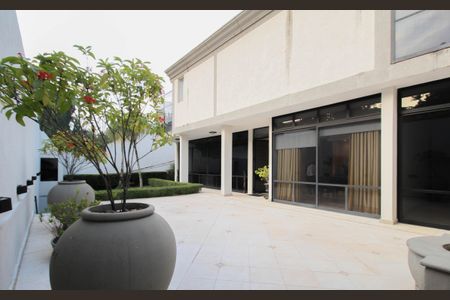 Casa à venda com 830m², 4 quartos e 4 vagasQuintal