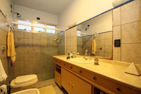 Casa à venda com 830m², 4 quartos e 4 vagasBanheiro 3