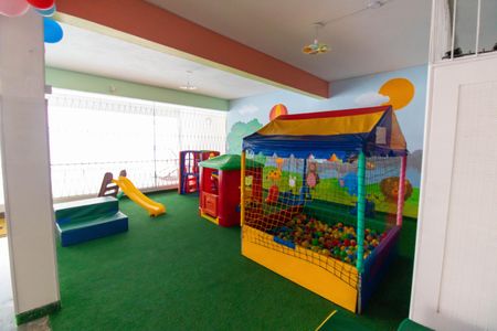 Apartamento à venda com 150m², 3 quartos e 1 vaga Apartamento à venda com 150m², 3 quartos e 1 vagaÁrea comum