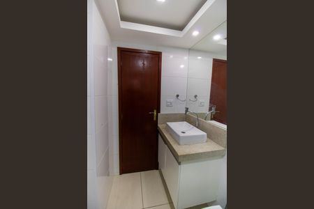 Apartamento à venda com 150m², 3 quartos e 1 vaga Apartamento à venda com 150m², 3 quartos e 1 vagaBanheiro Social