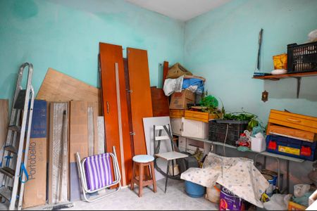 Casa à venda com 211m², 4 quartos e 2 vagas Casa à venda com 211m², 4 quartos e 2 vagasDepósito